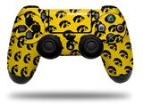WraptorSkinz Skin compatible with Sony PS4 Dualshock Controller PlayStation 4 Original Slim and Pro Iowa Hawkeyes Tigerhawk Tiled 06 Black on Gold (CONTROLLER NOT INCLUDED)